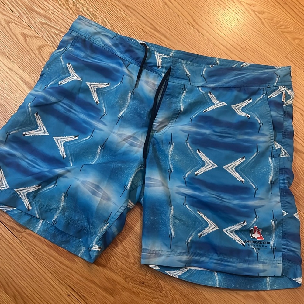 Rare find - Tabs America’s Cup Bermuda 2017 swim suit